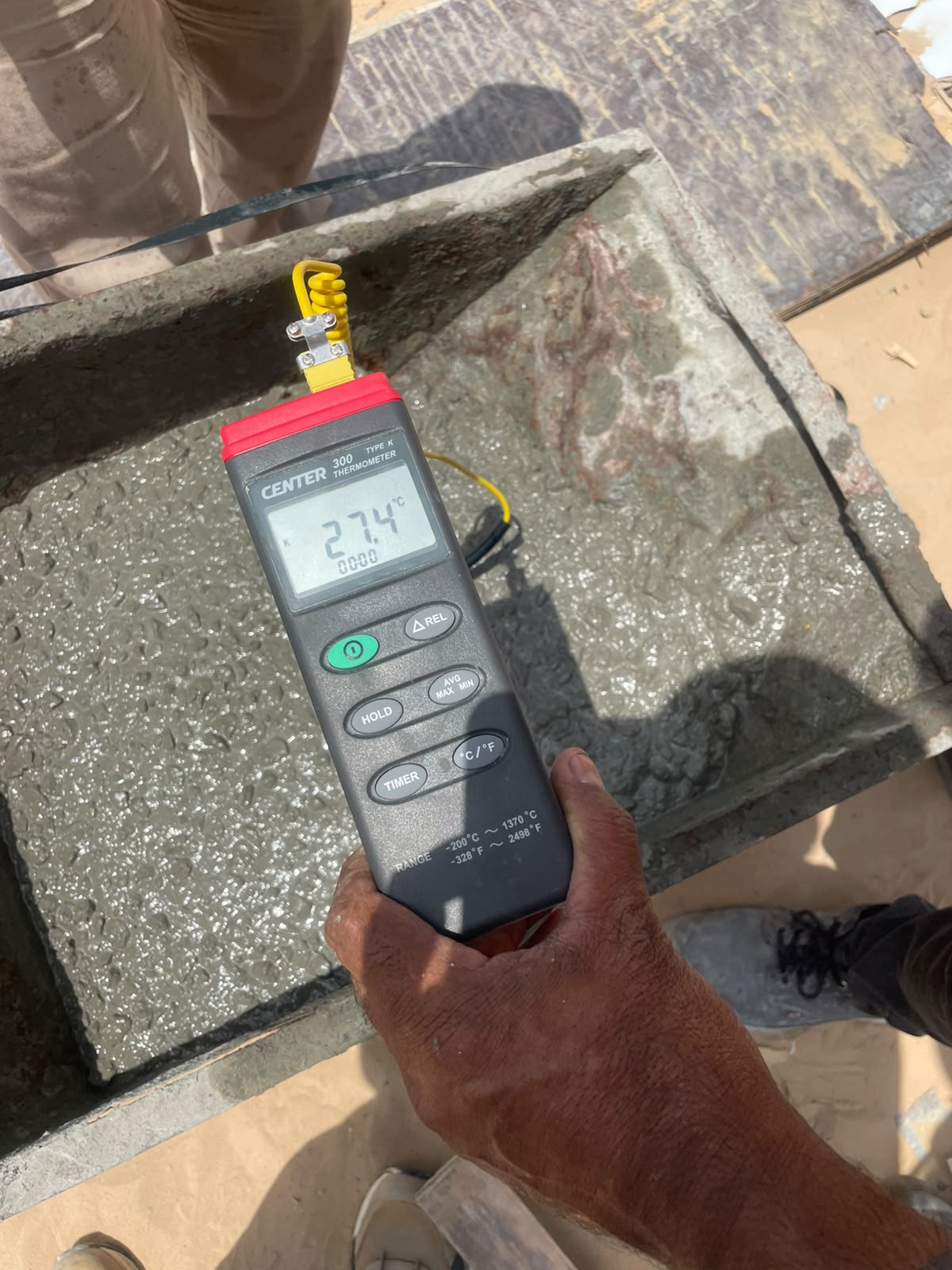 Concrete temperature check
